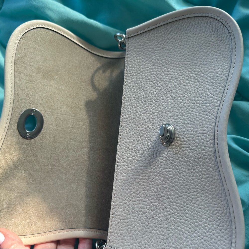 Coachtopia Wavy Dinky Bag - Picture 8 of 8